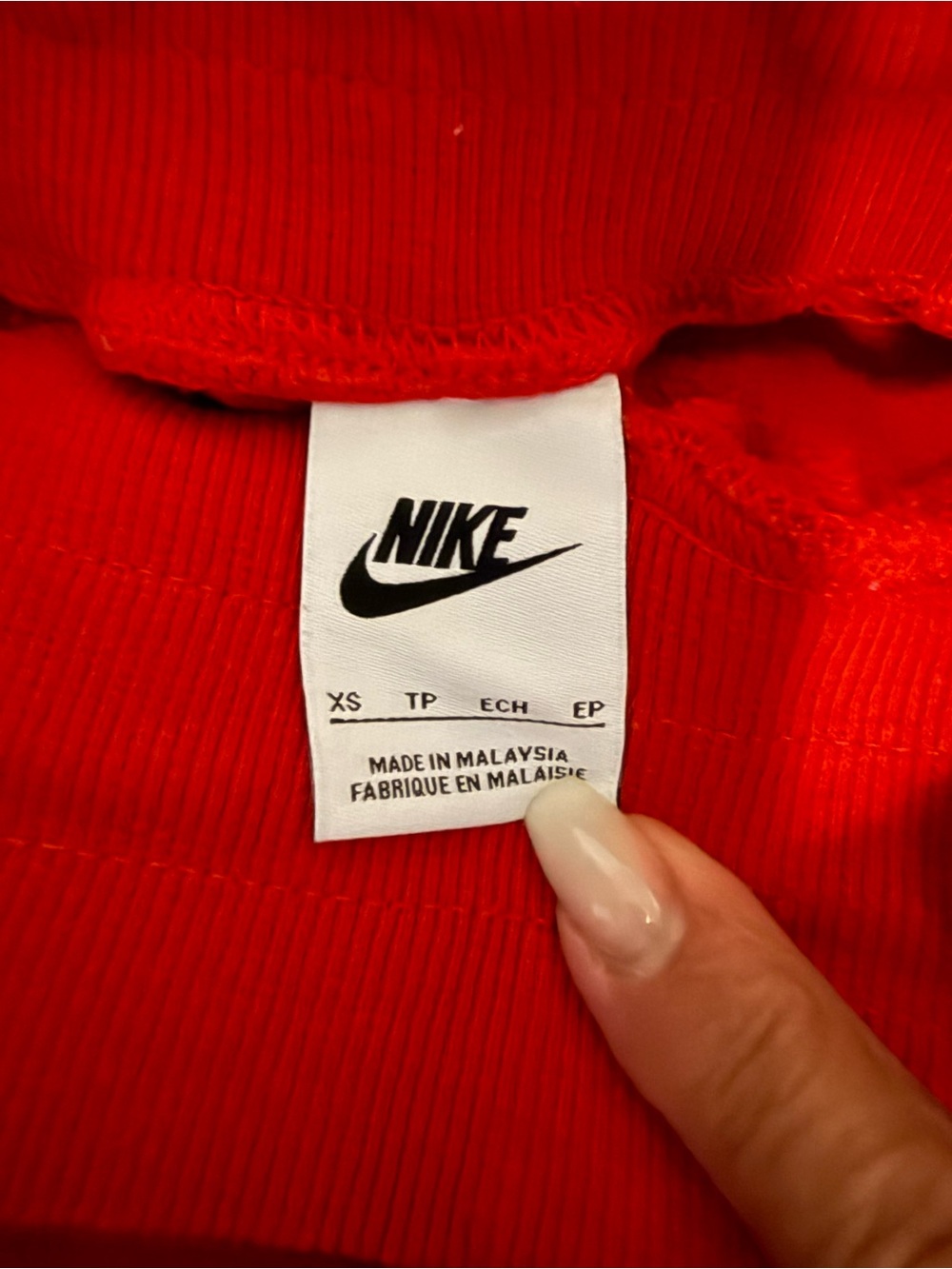 Nike women’s Red Fleece Jogger Pants- XS - Picture 2 of 3